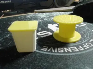 мусорный бак с крышкой 1/43