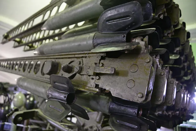Пусковая установка РСЗО М-8-24 Вари...