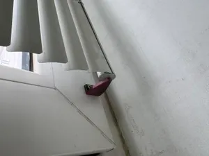 Держатель жалюзи нижний
