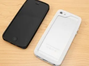 Гибкий бампер для iPhone 5 и 5S