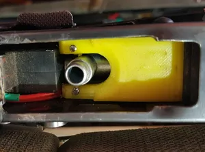 Вставка под магазин (magwell) на АК-серию LCT