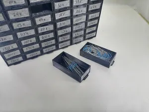Органайзер для 0.25ваттных резисторов.