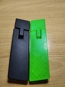 Заглушку на петлю багажника Kia