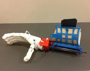 Prosthetic Hand for designers to experience
