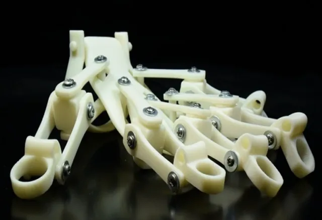 3D Printed Exoskeleton Hands — Фото 2 из 12