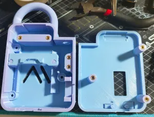 Heltec LoRa V3 Meshtastic Case for 3Ah Battery, GY-NEO6MV2 GPS, GY-BME280-3.3 Sensor, Switch, and Carabiner Clip