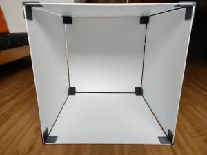 Modular light box corners