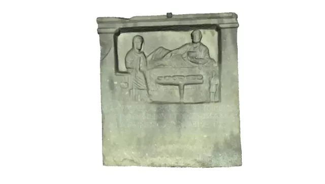 Ancient Gravestone — Фото 2 из 5