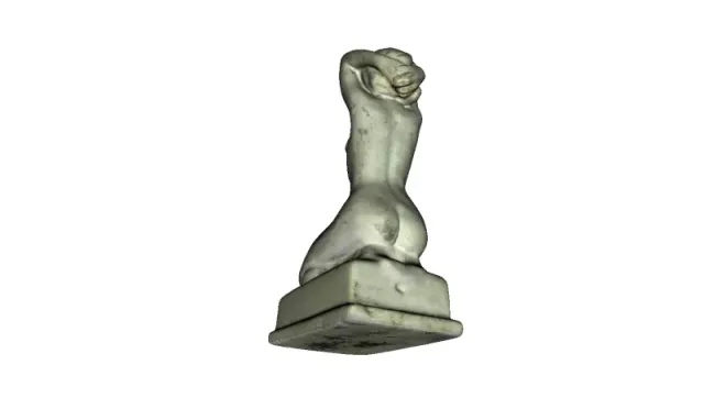 Sculpture of a Woman Standing on Knees — Фото 4 из 5