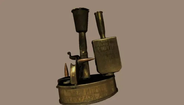 Inkpot for blue and black ink — Image 2 of 3