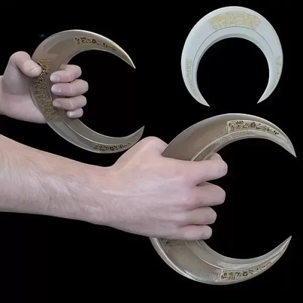 Moon Knight Cresent Blade 3D Printed Replica — Фото 2 из 4
