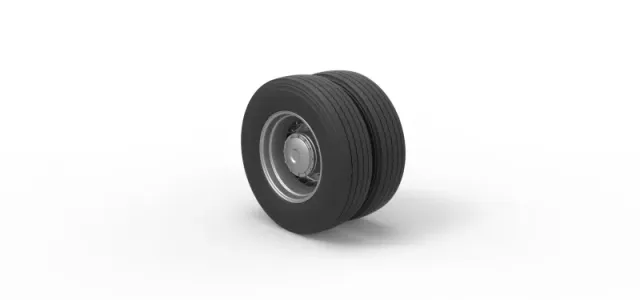 Rear wheel of racing semi truck Version 2 Scale 1:25 — Фото 7 из 12