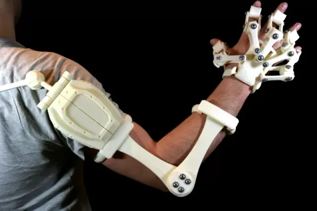 3D Printed Exoskeleton Arms — Image 4 of 11