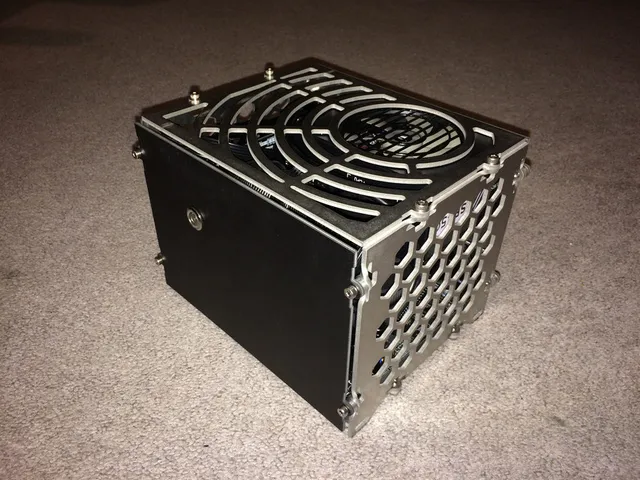 6 liter ITX Gaming Computer Case — Фото 4 из 17