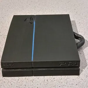 Min PS4 Keychain