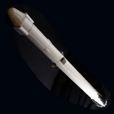 SpaceX Falcon 9 Model Kit — Image 26 of 36