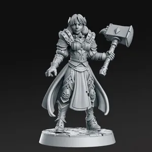 Maryka - Female Paladin - 32mm - DnD