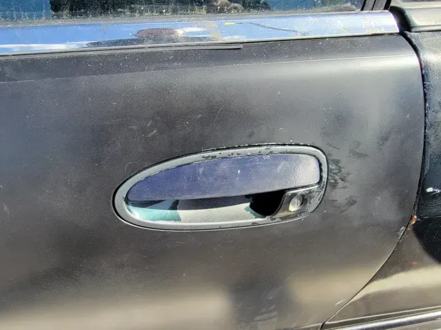 94-2000 Acura Integra door handle — Image 6 of 8