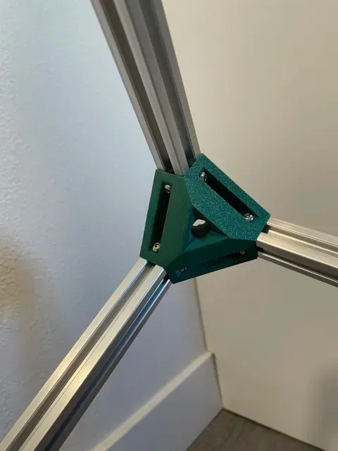 Corner Bracket for 2020 Extrusion With Diagonal Hole — Фото 2 из 2