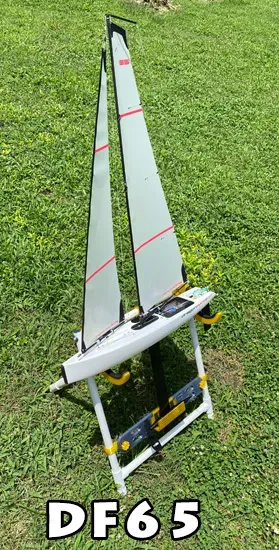 DF95 DF65 IOM US1M Star 45 PVC RC sailboat stand — Image 6 of 16