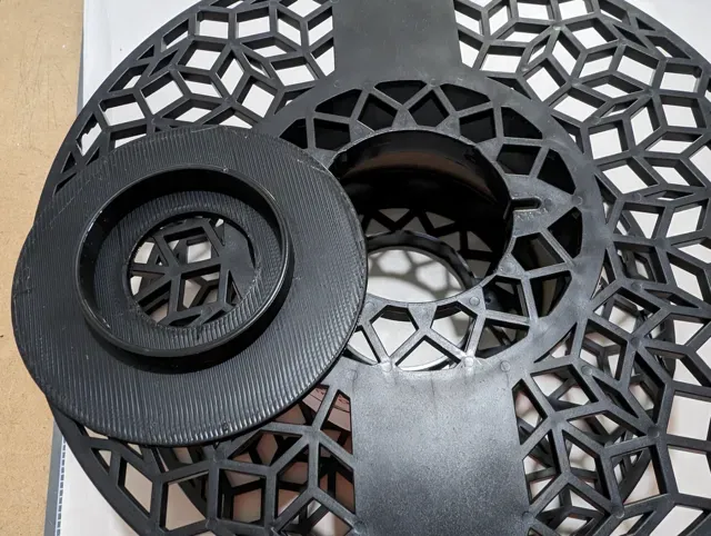 Spooler Centering Disc for Uzy Filament Spool — Image 3 of 4