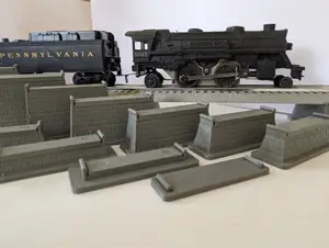 Lionel Fastrack Compatible Graduated Trestle - O Gauge Train Track Bridge