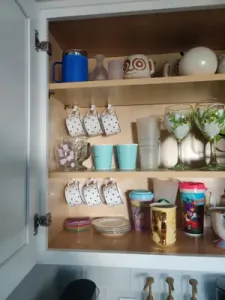 Cup Hanger for Shelves