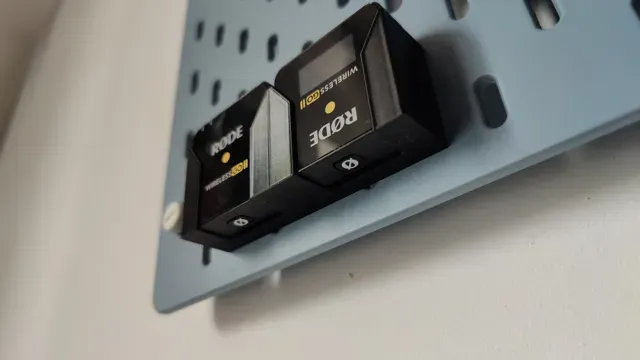 RODE Wireless GO II Skadis holder — Image 2 of 5