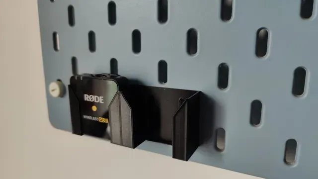 RODE Wireless GO II Skadis holder — Image 3 of 5