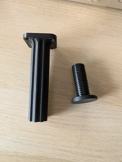 Adjustable futniture leg foot — Image 4 of 5