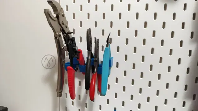 Ikea Skadis Pliers Holder With Small Footprint. — Фото 2 из 4