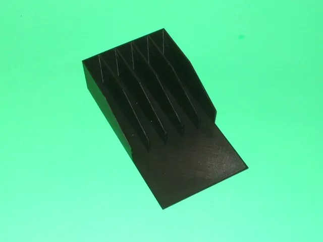 Parametric Vertical Tool Organizer — Image 2 of 3