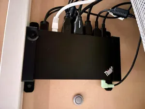 Lenovo Dock Under Desk / Wall Mount (no screws)