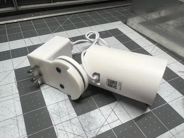 Ring Cam Recpetacle Mount — Image 2 of 3