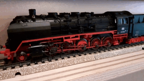 Märklin Lokomotive Unterstellbock Vitrine