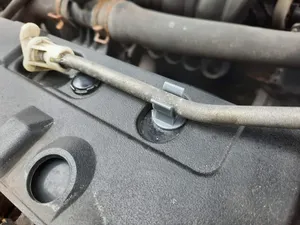 Mitsubishi Lancer 8 / L200 Triton hood rod clip