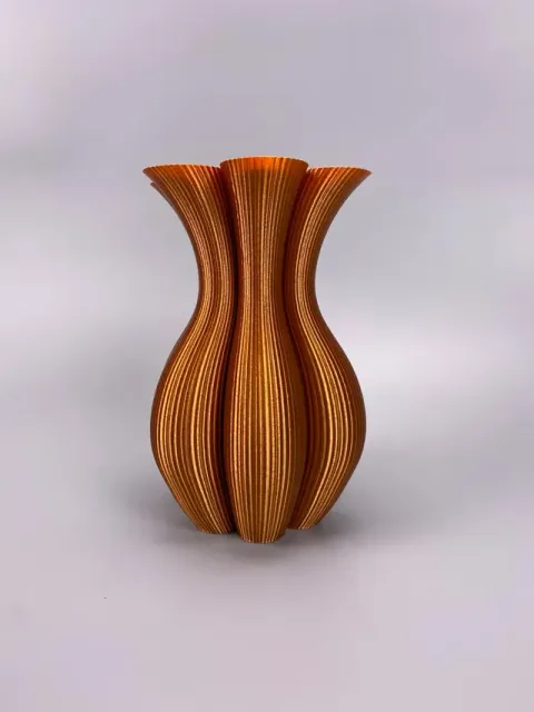 Hexacoil Vase — Image 4 of 6
