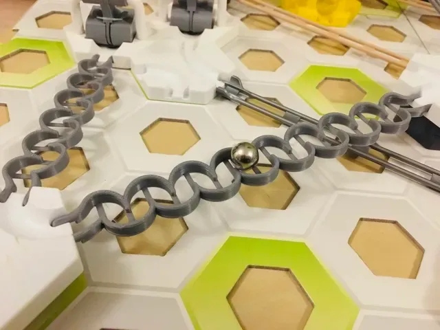 Wobble Track — Image 3 of 7