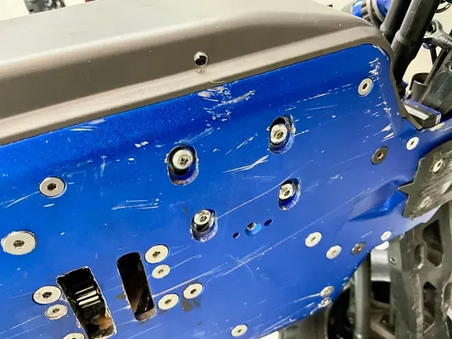 Traxxas Sledge Front ESC Mount — Фото 6 из 6