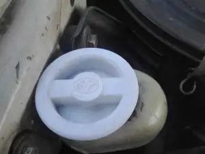 Toyota Land Cruiser 1994 water tank top cover