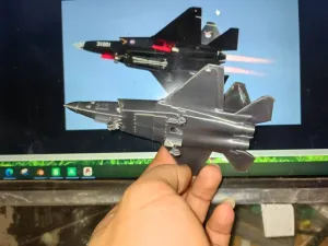 歼35/FC31原型机,战斗机编号31001,超精深雕刻版,带编号轮子支架