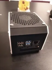 Raspberry Pi 4 super silent case with 2.5SSD mount