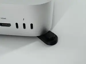 Mac mini m4 power button