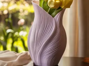 Bloom with elegance – the Tulipa Vase