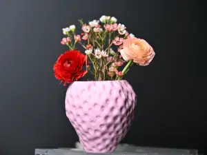 草莓花瓶vs草莓笔筒(笔盒)