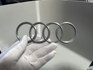奥迪Audi车标车门标车尾标