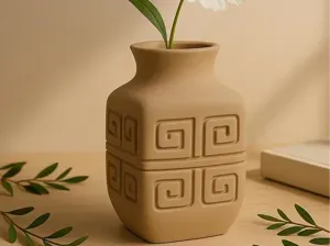 Andean Sol Vase – Bold Mesoamerican-Inspired Decor