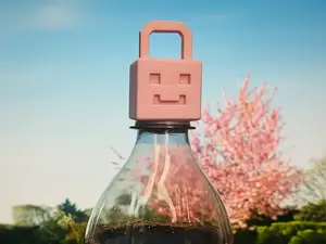Stylish Bottle Outdoor Cap for Kids and Gamers!