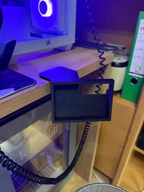 Elgato Stream Deck MK2 Tablemount — Image 2 of 3