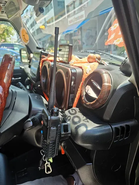 Suzuki Jimny JB74 Walkie-Talkie Utility Hexa Mount — Фото 2 из 5